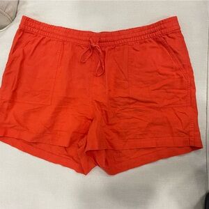 Reddish orange shorts
